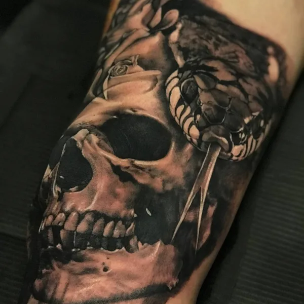 Portrait tattoo by Zhang Po