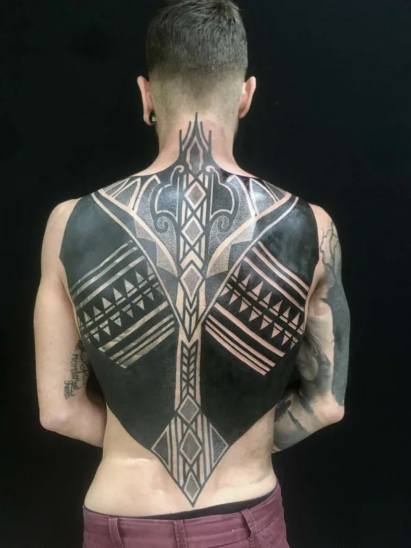 male black blackwork татуировка на full back #21527 | Тату мастер Pierluigi Deliperi