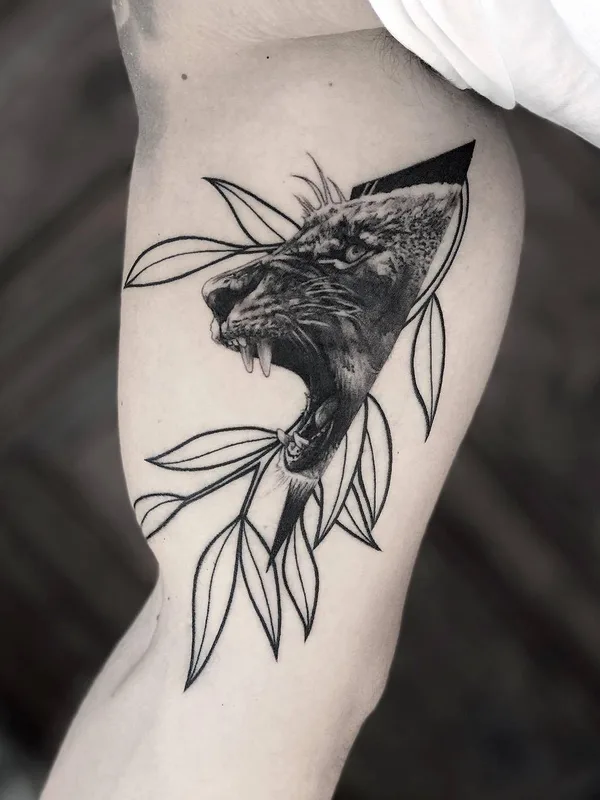 black and grey black and grey tattoo auf shoulder #23012 | Tätowierer Victor del Fueyo de la Torre