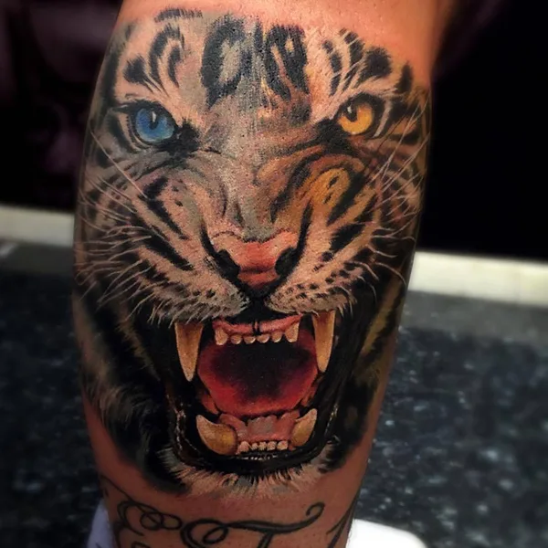 Portrait tattoo by Zhang Po