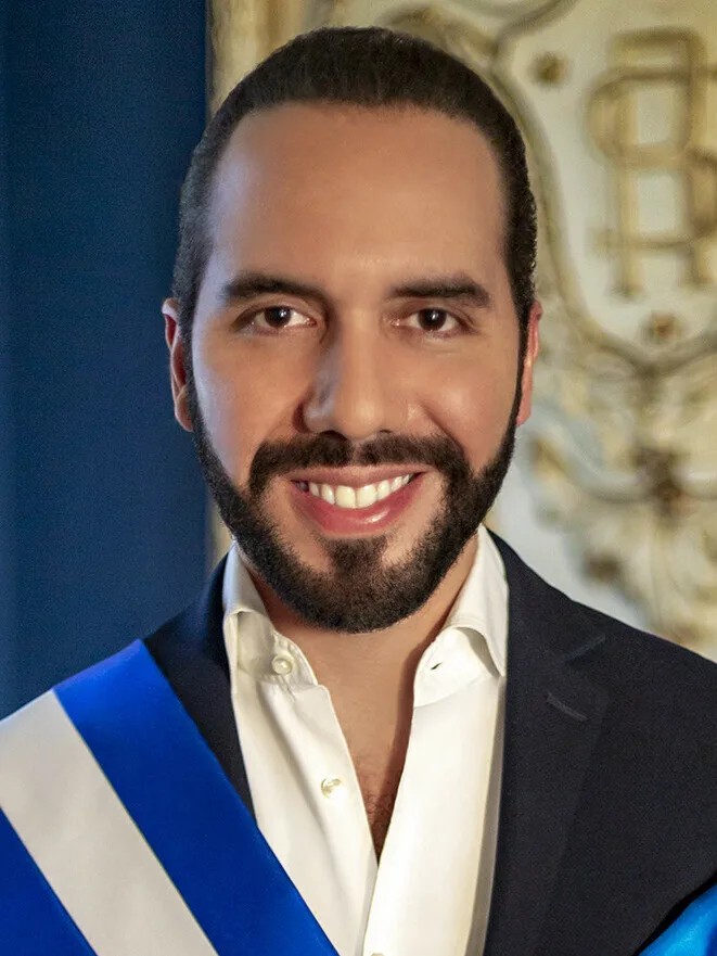 Nayib Bukele &ndash; president of El Salvador, who launched an unprecedented campaign against street gangs in 2022. His methods have brought a noticeable drop in crime and sparked debate about human rights. Photo: AndreX (CC BY-SA 4.0).