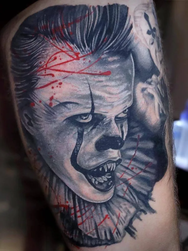 color realism tatuaje en upper arm #26464 | Tatuador Michael Cloutier