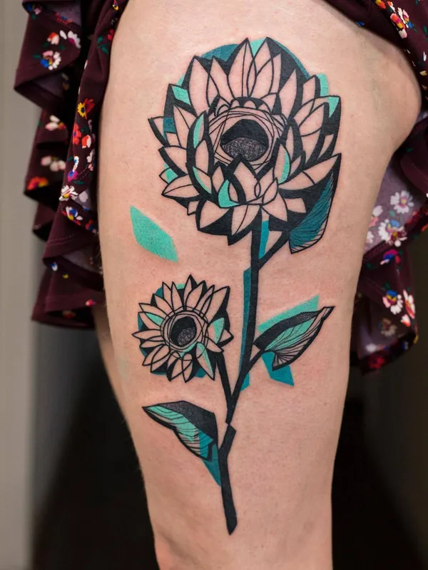 color geometric tatuaje en thigh #26522 | Tatuador Mike Kyrtatas