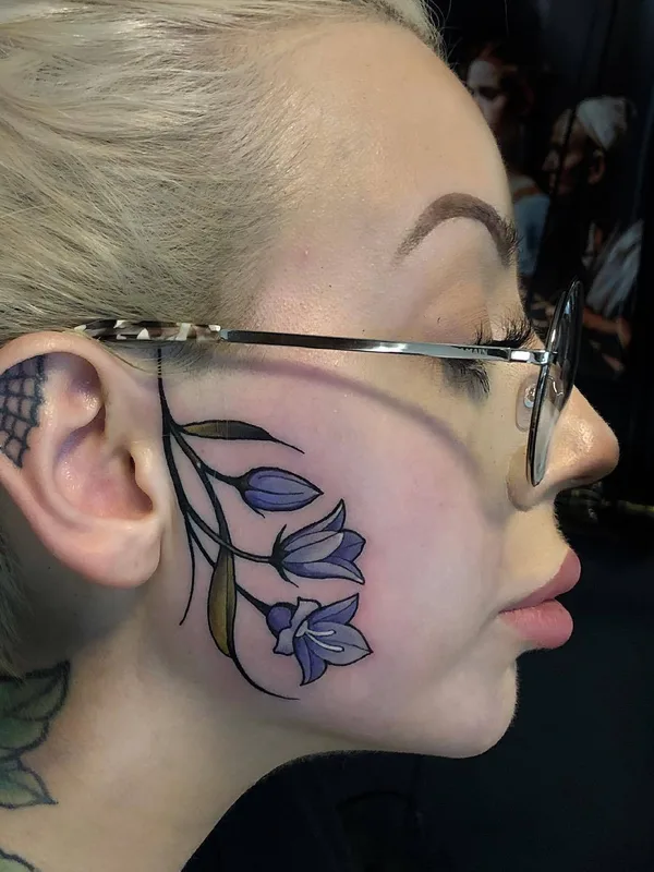 female color botanic Tatuagem em face #26619 | Tatuador Friedrich Übler