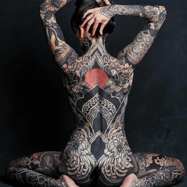 Ornamental tattoo by Caroline Karenine_ttt