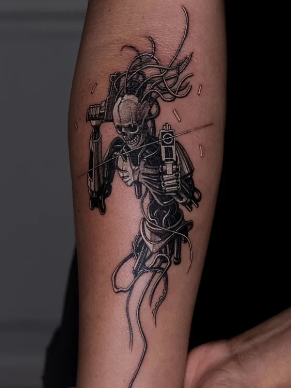 black and grey biomechanical 타투 부위 forearm #76007 | 타투이스트 PISATCHÉ
