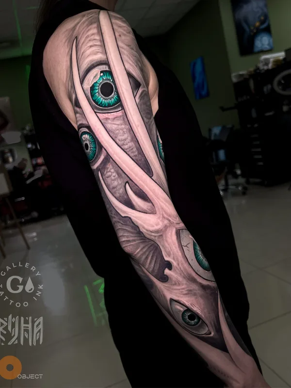 color biomechanical tatouage sur full sleeve #76268 | Artiste tatoueur Михаил Carnivane