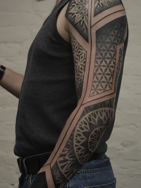 male black geometric 타투 부위 sleeve #76363 | 타투이스트 Oni.hori