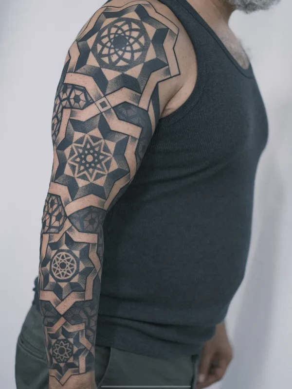 male black geometric 타투 부위 sleeve #76364 | 타투이스트 Oni.hori