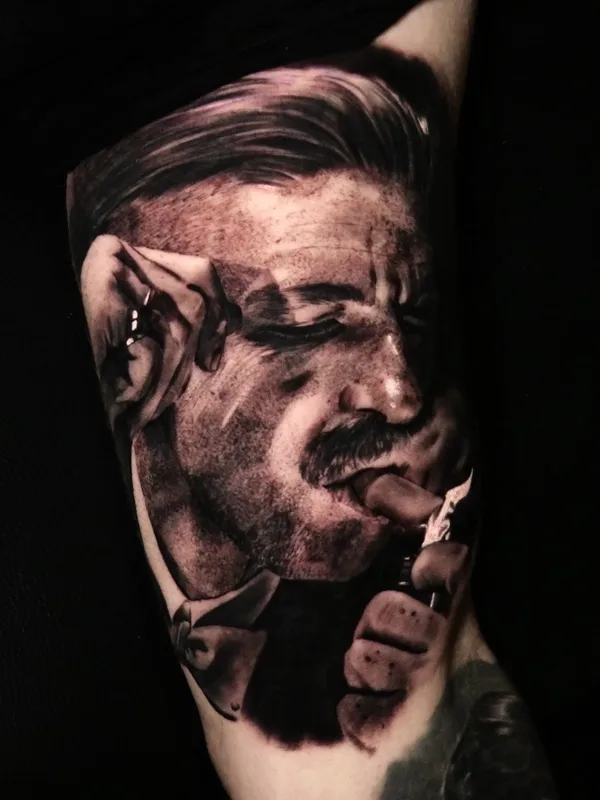 black and grey realism tatouage sur forearm #76466 | Artiste tatoueur Federico Galliani