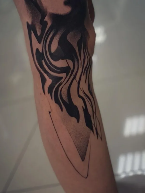 black abstract татуировка на forearm #76846 | Тату мастер КИРИЛЛ ШЕВЧЕНКО