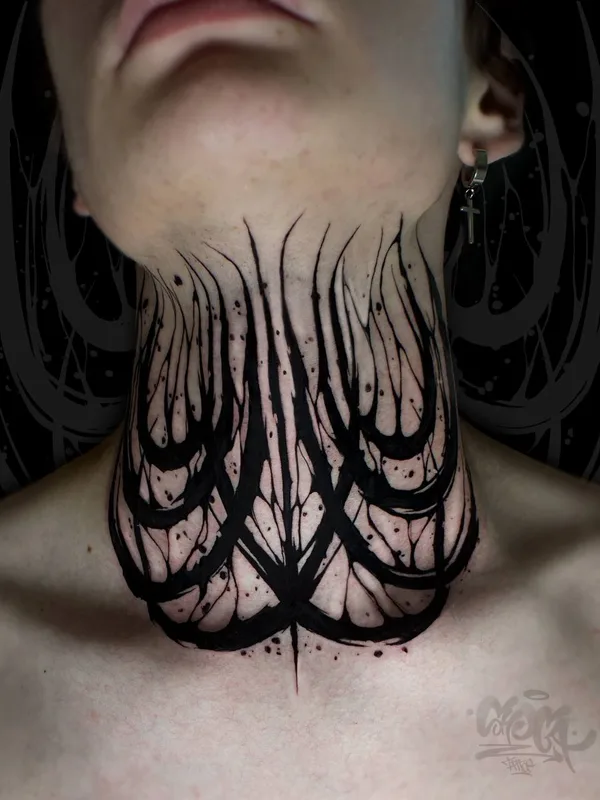 black blackwork tattoo auf neck #76863 | Tätowierer Егор Шуга