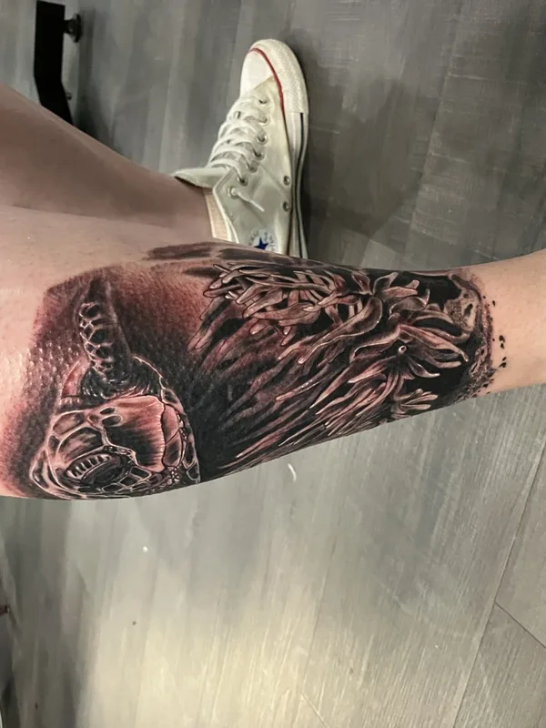 black and grey realism татуировка на calf #76907 | Тату мастер Joel Oliver