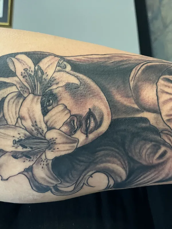 black and grey black and grey татуировка на upper arm #76910 | Тату мастер Joel Oliver
