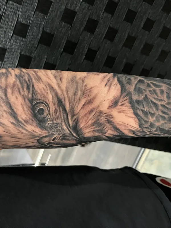 black and grey realism татуировка на forearm #76915 | Тату мастер Joel Oliver