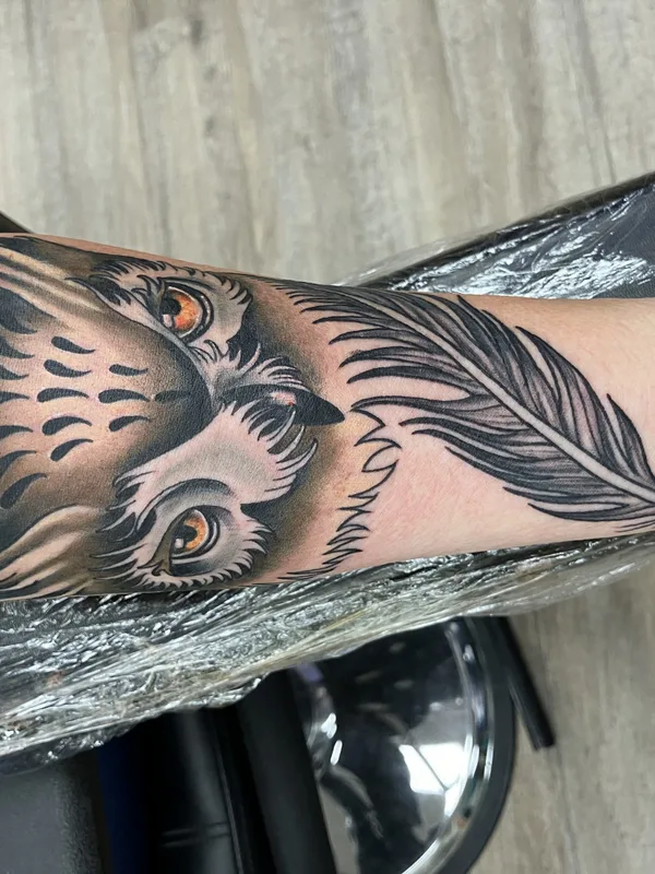 black and grey realism татуировка на forearm #76917 | Тату мастер Joel Oliver