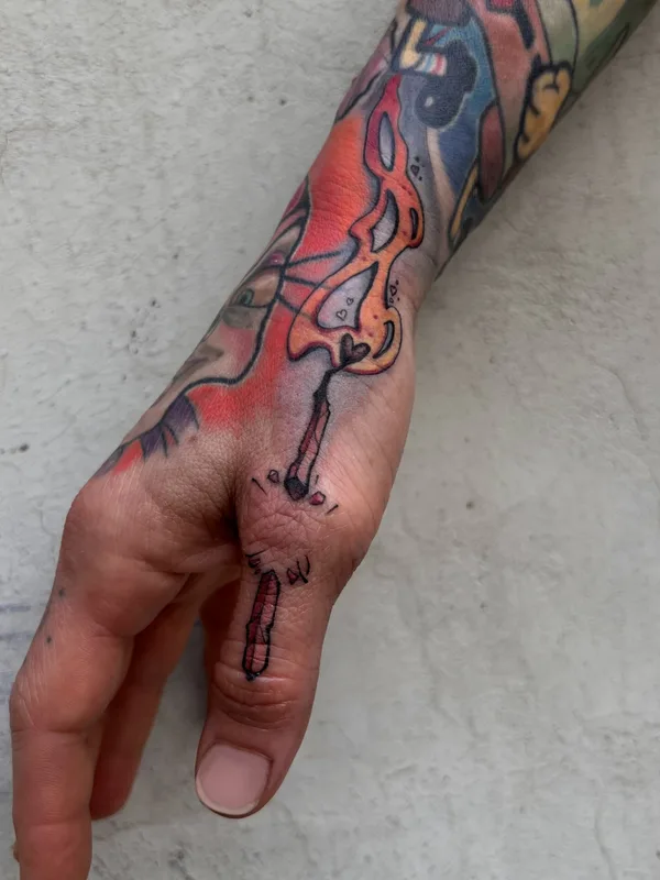 color illustrative tatuaje en hand #77576 | Tatuador Илья Сотов