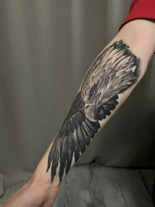 black and grey realism татуировка на forearm #77620 | Тату мастер Александр Смирнов