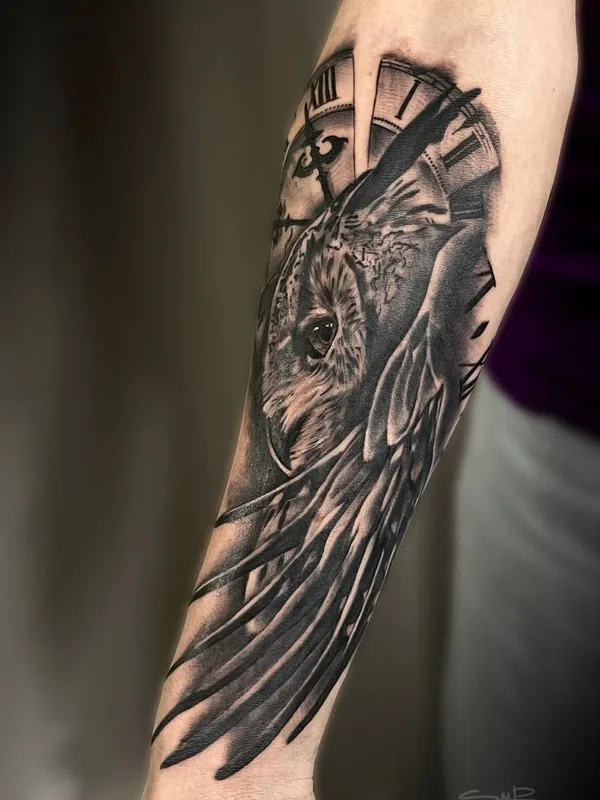 black and grey realism татуировка на forearm #77623 | Тату мастер Александр Смирнов