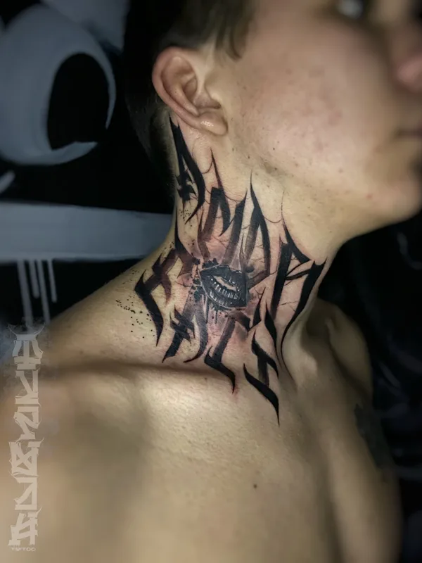 black and grey blackwork tatuaje en neck #77876 | Tatuador Иван Фурман