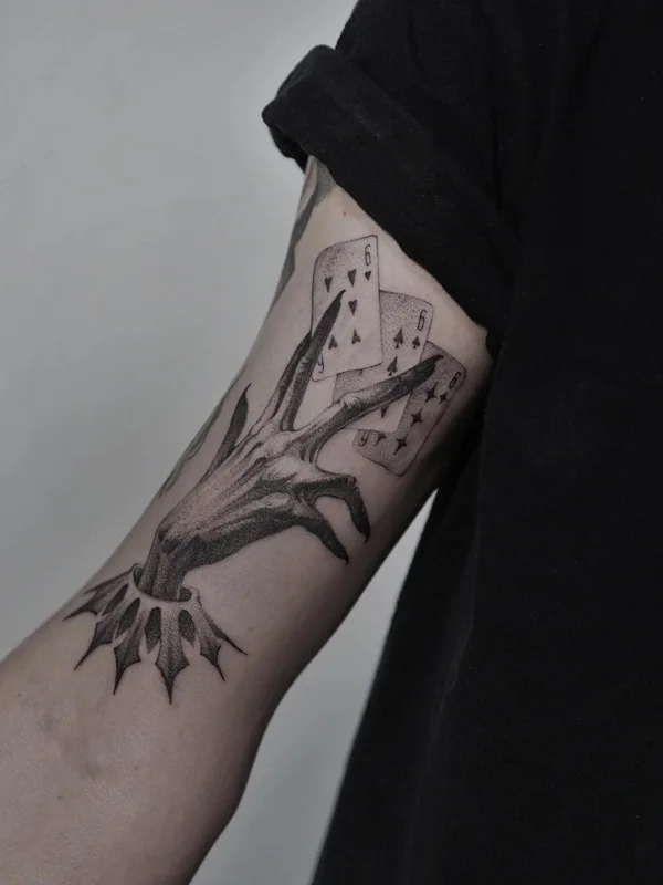 black and grey blackwork tatuaje en forearm #77958 | Tatuador Митя Собаков