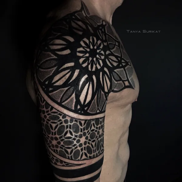 Abstract tattoo by Tanya Surikat in Moscow