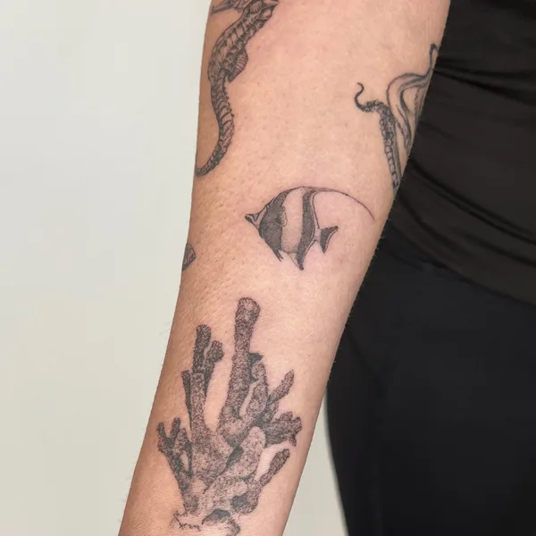 Micro Realism tattoo by Lau Mestre in Alcúdia
