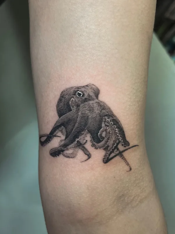black and grey realism 타투 부위 forearm #78432 | 타투이스트 Lau Mestre
