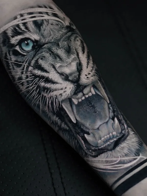 black and grey realism 타투 부위 forearm #78896 | 타투이스트 Анастасия Волкова