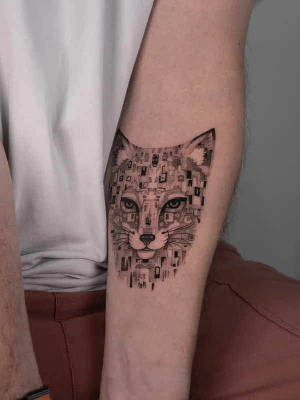 black blackwork Tatuaggio su forearm #78960 | Tatuatore Никита Нико