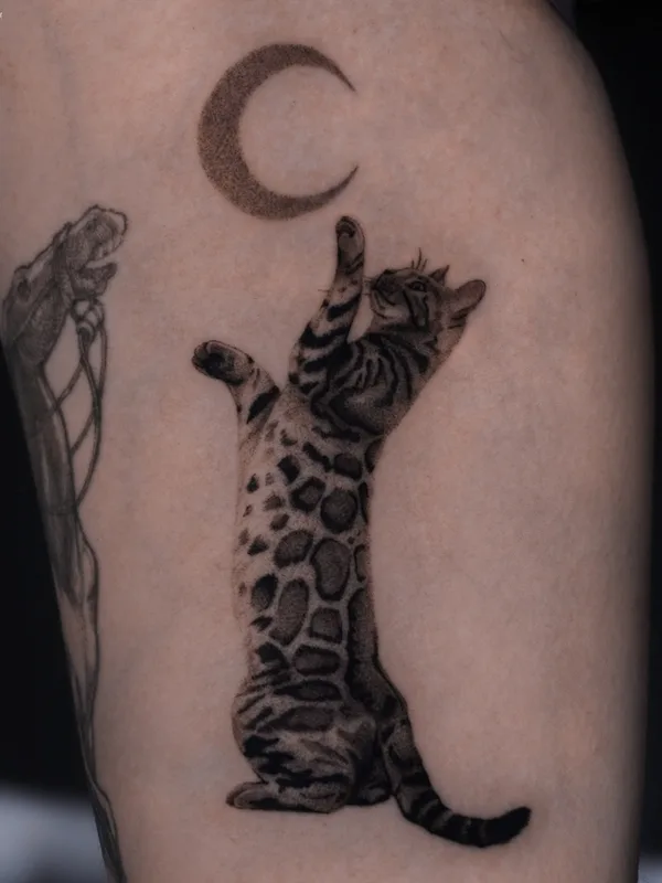 black and grey black and grey Tatuaggio su thigh #78962 | Tatuatore Никита Нико