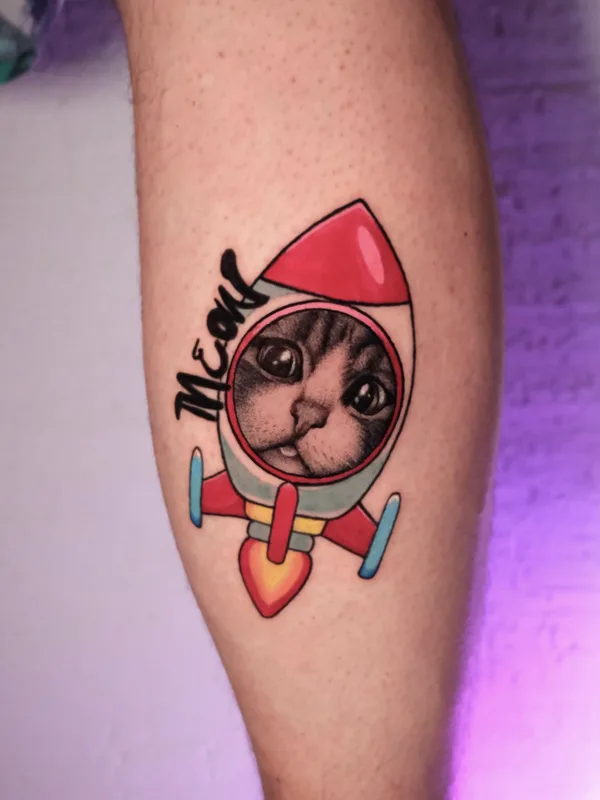 color illustrative tattoo auf calf #79081 | Tätowierer Bondarenko Kseniia