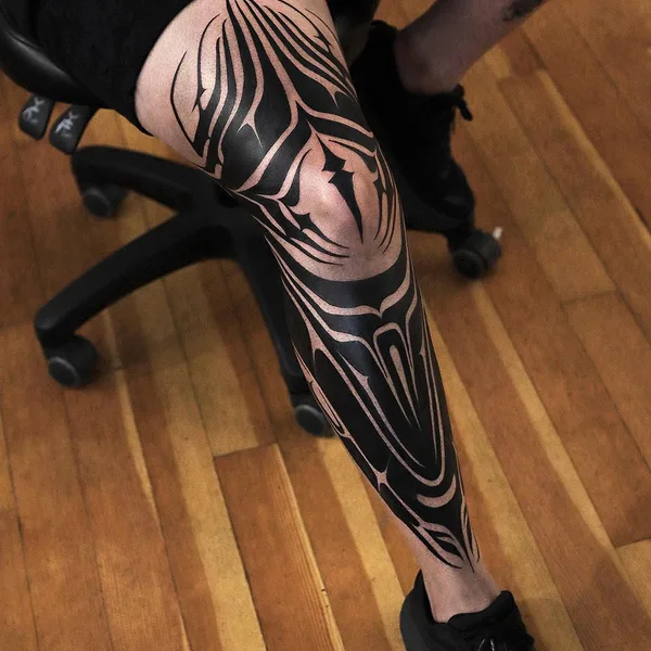 Black tattoo by Oscar Conejeros Pinto