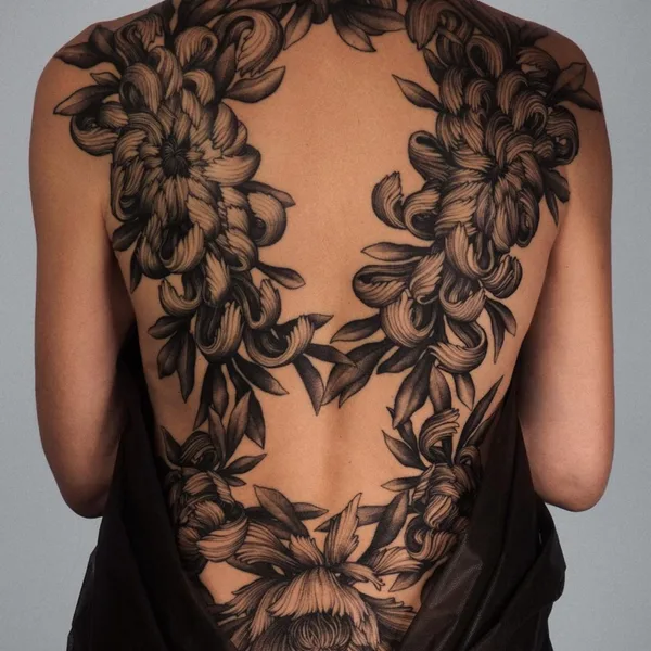 whipshading tattoo by Parvick Faramarz in Moscow