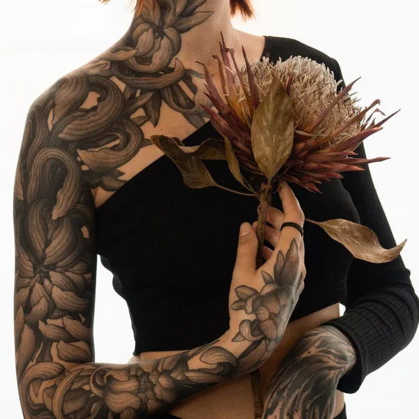 whipshading tattoo by Parvick Faramarz in Moscow