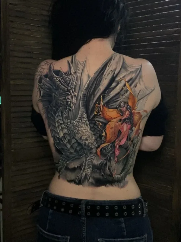 female color realism татуировка на full back #79373 | Тату мастер Вера Чертыковцева