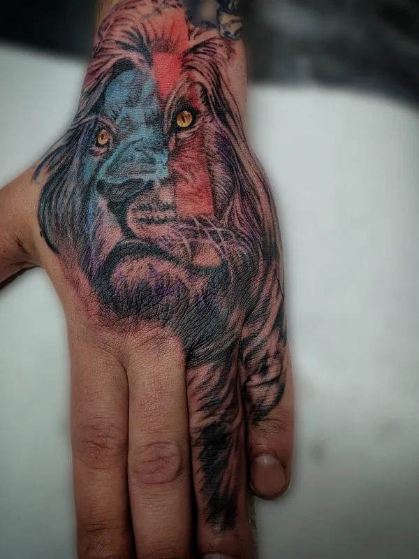 color realism 타투 부위 back of hand #79406 | 타투이스트 Павел Фадеев 