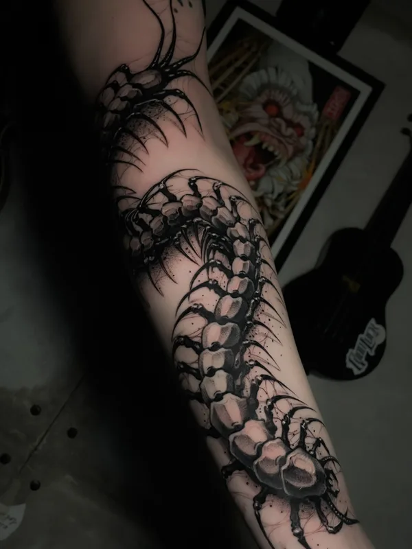 black and grey blackwork татуировка на forearm #79681 | Тату мастер Никита Шумских