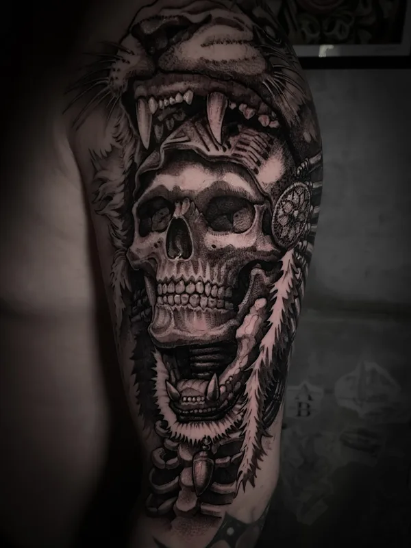 black and grey black and grey татуировка на upper arm #79683 | Тату мастер Никита Шумских