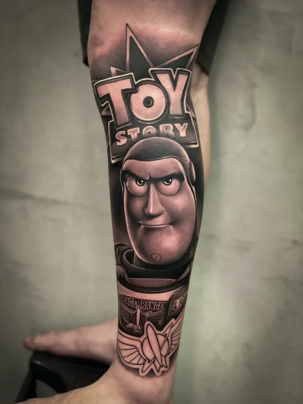 black and grey realism Tatuagem em calf #79790 | Tatuador Neto Coutinho