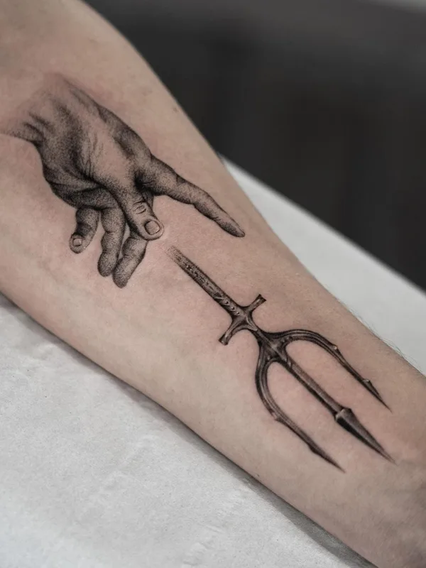 Micro Realism tattoo by Julien Rimbaud
