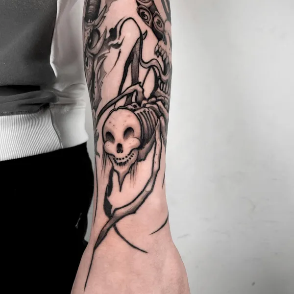 Graphic tattoo by Никита Пчелинцев in Тамбов