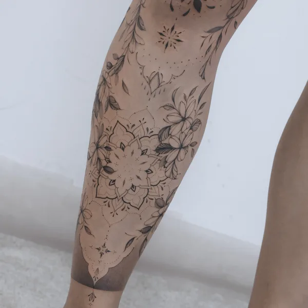Орнаментальная tattoo by India in Lisboa