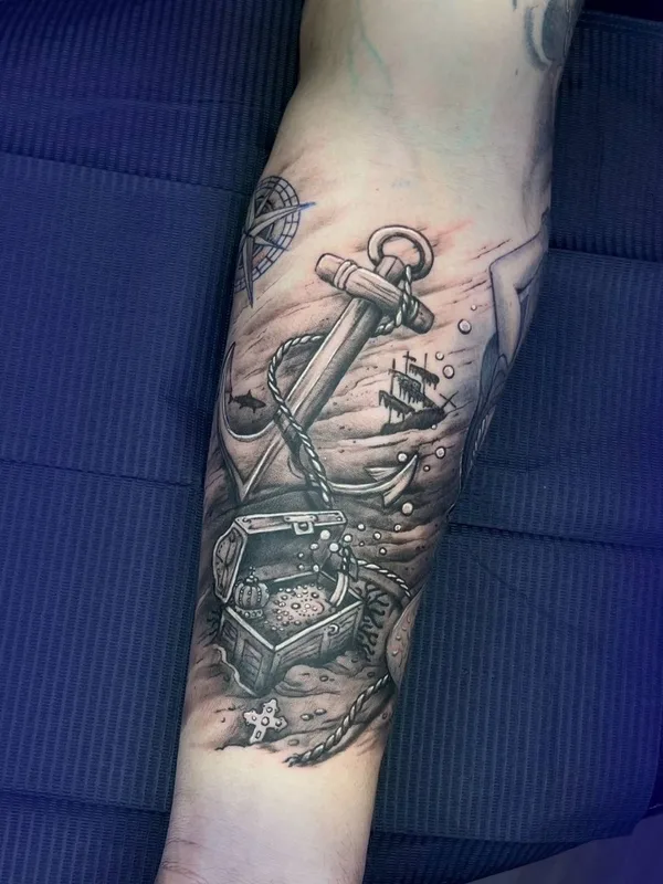 black and grey black and grey 纹身 在 forearm #81209 | 纹身师 Мир Марат
