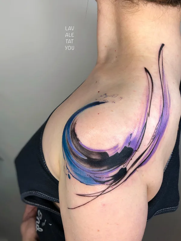 female color watercolor tattoo auf shoulder #81435 | Tätowierer LaVale TatYou