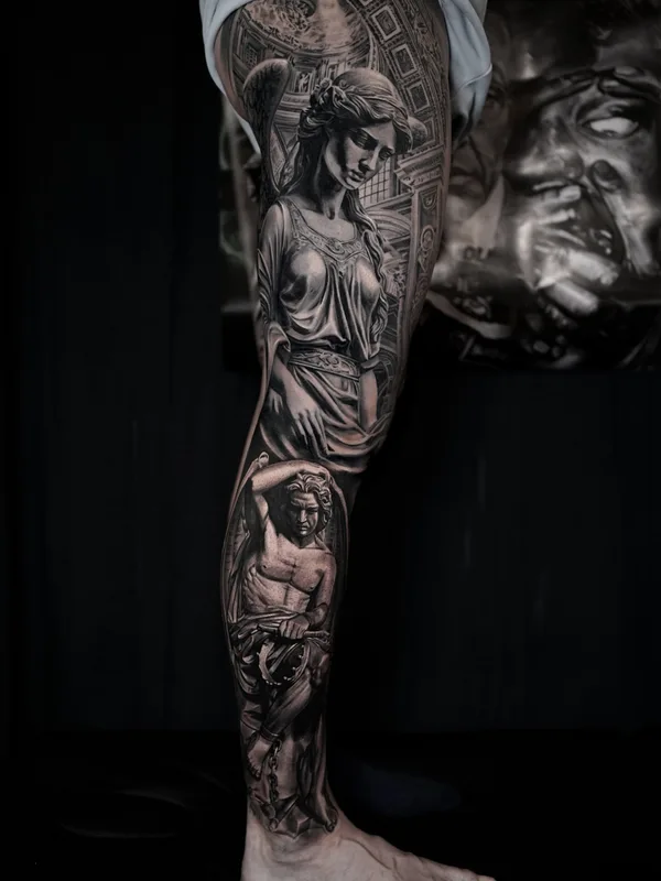 black and grey realism Tatuaggio su full leg #81515 | Tatuatore Chris Yze