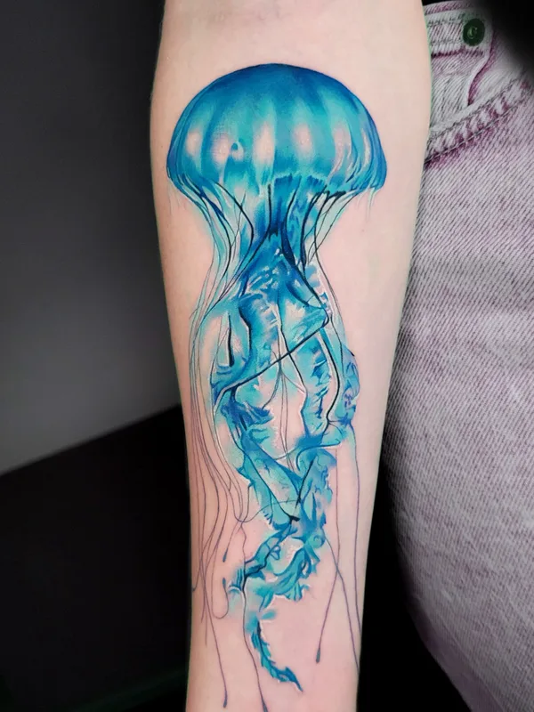 color watercolor 纹身 在 forearm #81585 | 纹身师 Станислав Ананьин