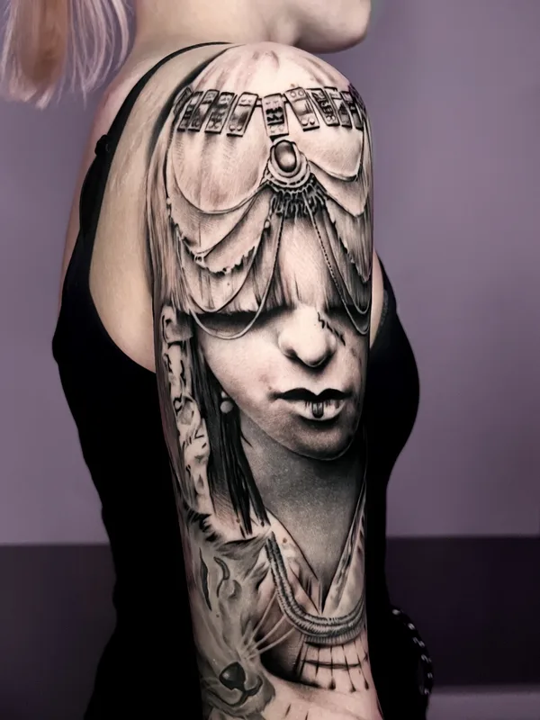 female black and grey realism 纹身 在 full sleeve #81587 | 纹身师 Станислав Ананьин
