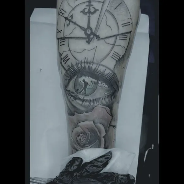 Abstract tattoo by Rever