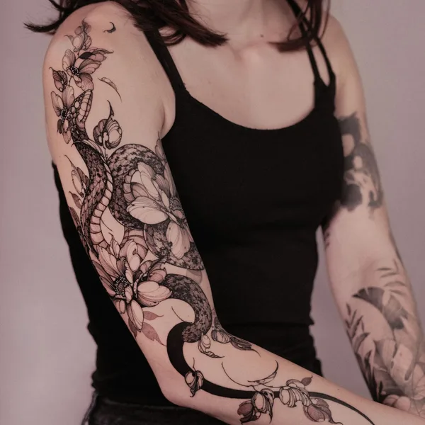 Botanical tattoo by ARTY in Berlin